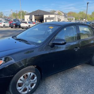 HYUNDAI ELANTRA GLS - 2