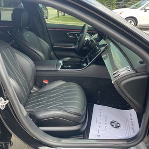 صورة مصغرة 33 لـ 2025 Mercedes-BENZ AMG S 63 E 4MATIC