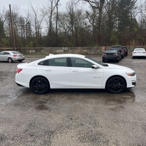 CHEVROLET MALIBU 1LT - 10