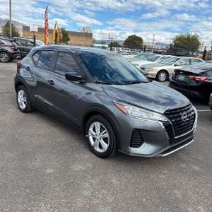 2022 Nissan KICKS S 照片 12
