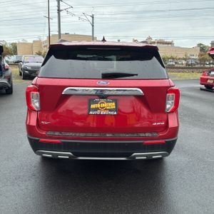 FORD EXPLORER XLT - 7