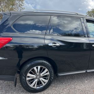 NISSAN PATHFINDER PLATINUM - 9