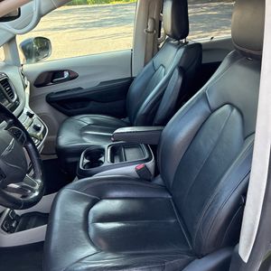 2019 Chrysler PACIFICA TOURING L thumbnail 31