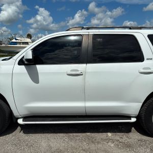 2008 Toyota SEQUOIA SR5 — фото 4