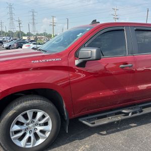 2021 Chevrolet SILVERADO 1500 CUSTOM 照片 2