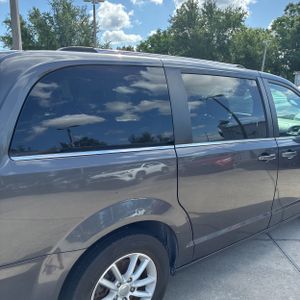 DODGE GRAND CARAVAN SXT - 9