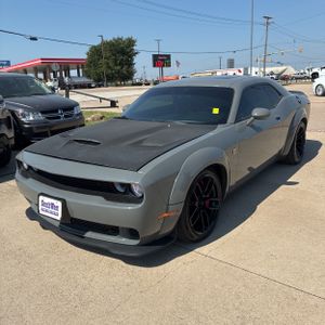صورة 1 لـ 2019 Dodge CHALLENGER R/T SCAT PACK