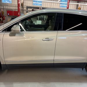 صورة 4 لـ 2017 Cadillac XT5 LUXURY