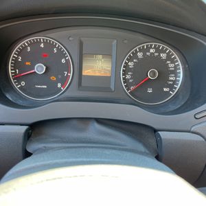 صورة 38 لـ 2013 Volkswagen JETTA SE