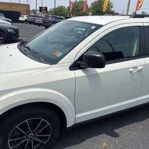 2018 Dodge JOURNEY SE — фото 2