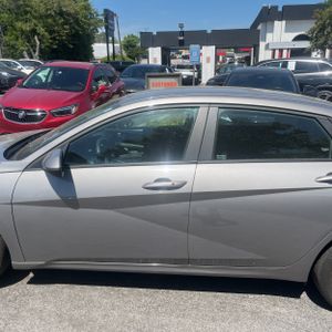 HYUNDAI ELANTRA SEL - 4