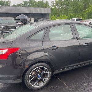 FORD FOCUS SE - 9
