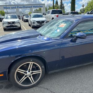 DODGE CHALLENGER SXT - 2