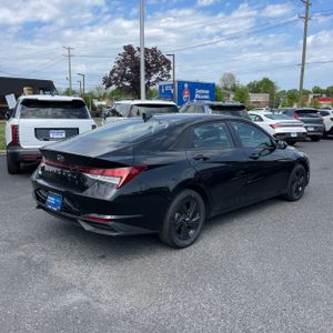 HYUNDAI ELANTRA SEL - 9