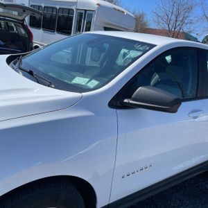 CHEVROLET EQUINOX LS - 2