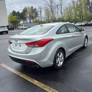 HYUNDAI ELANTRA - 8
