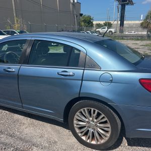 2011 Chrysler 200 LIMITED 照片 6