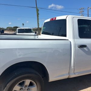 2024 RAM 1500 CLASSIC SLT — фото 9