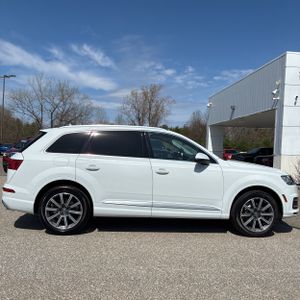 AUDI Q7 45 SE PREMIUM - 10