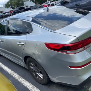 2020 KIA OPTIMA LX 照片 6