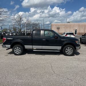 FORD F-150 XLT - 4