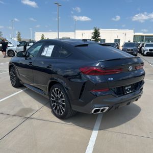 2026 BMW X6 M60I 照片 5