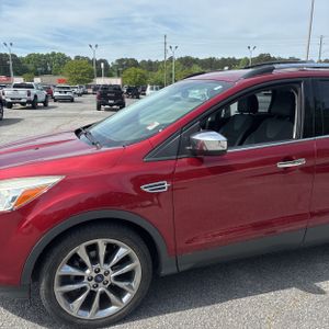 FORD ESCAPE SE - 2