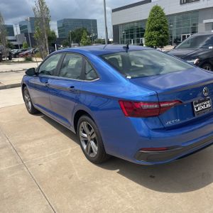 VOLKSWAGEN JETTA SE - 4