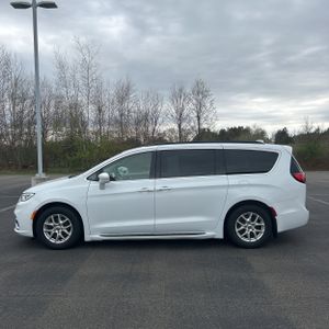 CHRYSLER PACIFICA TOURING L - 3