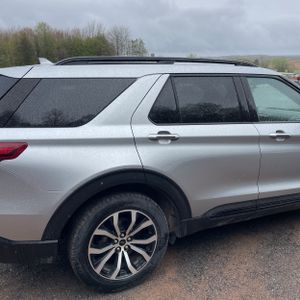 FORD EXPLORER ST - 9