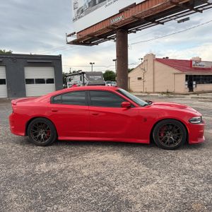 DODGE CHARGER SRT HELLCAT - 10
