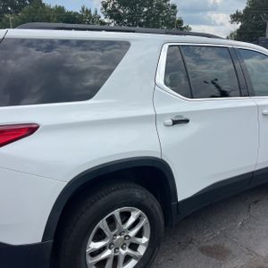 صورة 8 لـ 2020 Chevrolet TRAVERSE LT CLOTH
