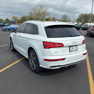 AUDI Q5 PREMIUM PLUS - 5
