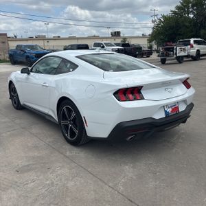 FORD MUSTANG ECOBOOST - 5