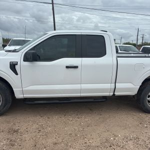 FORD F-150 XL - 4