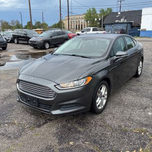 FORD FUSION SE - 1