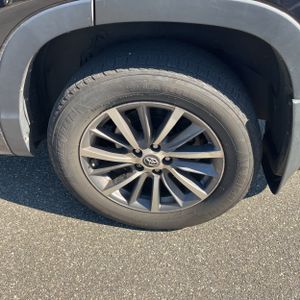 2018 Toyota HIGHLANDER XLE — фото 18
