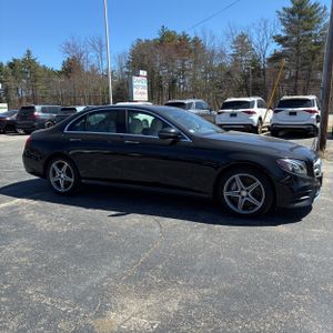 MERCEDES-BENZ E-CLASS - 10