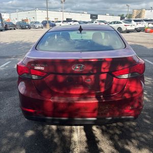 صورة 6 لـ 2014 Hyundai ELANTRA SE