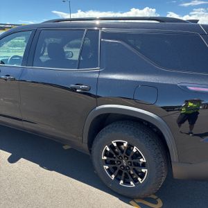 2025 Chevrolet TRAVERSE Z71 照片 6