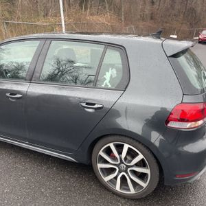 Volkswagen GTI Base PZEV - 6