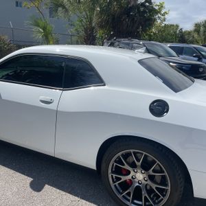 DODGE CHALLENGER SRT 392 - 6