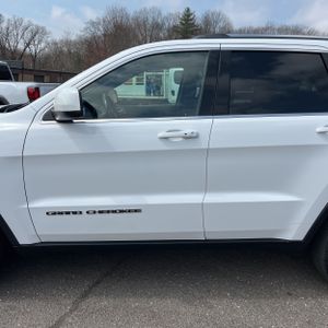 JEEP GRAND CHEROKEE LAREDO E - 4