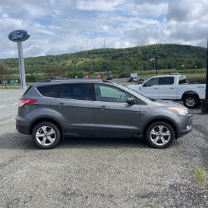 صورة 10 لـ 2014 FORD ESCAPE SE