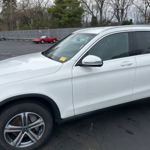 MERCEDES-BENZ GLC - 2