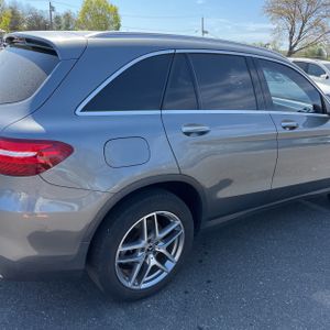 MERCEDES-BENZ GLC - 9