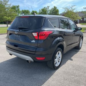 FORD ESCAPE SE - 8