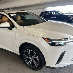 صورة 13 لـ 2024 Lexus RX 350 PREMIUM