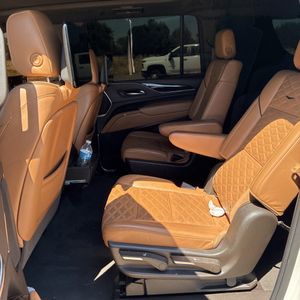 صورة 32 لـ 2021 Cadillac ESCALADE ESV SPORT