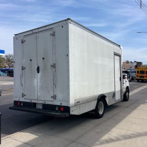 FORD E-350 CUTAWAY - 8